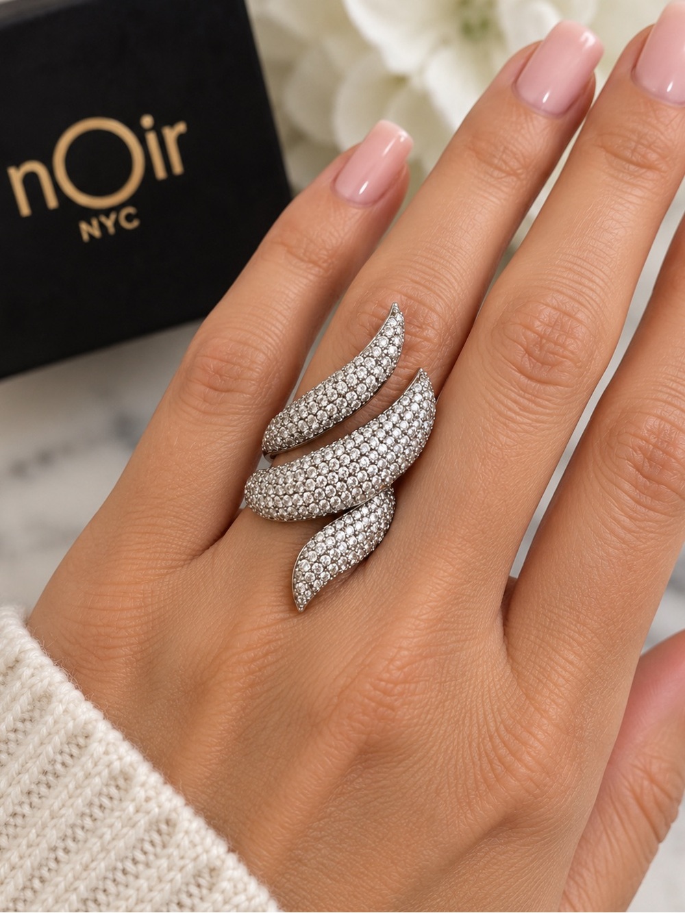 nOir NYC Silver Pavé Crystal Wrap Statement Ring Size 7 NWT